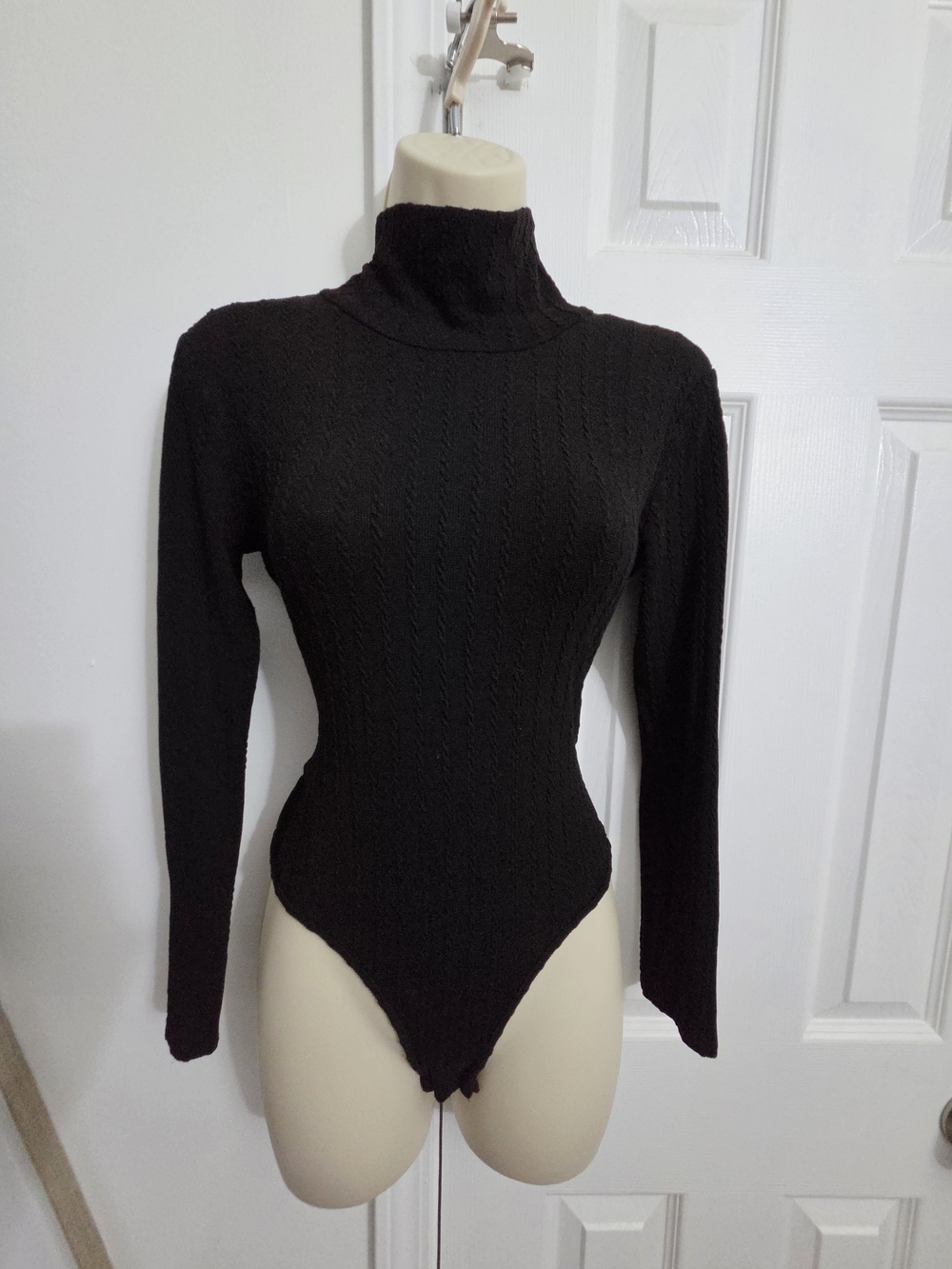 SHEIN Black Ribbed Turtleneck Bodysuit